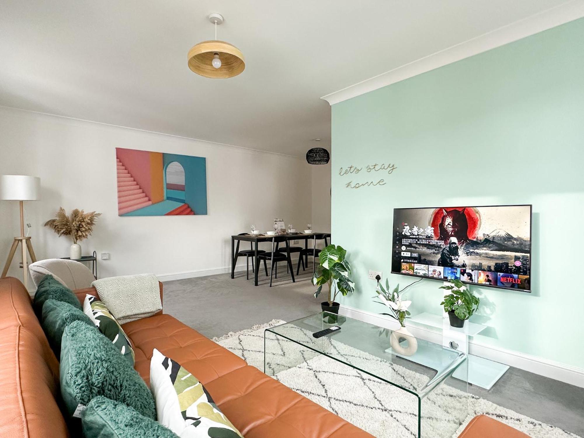 Luxury 2 Bedroom City Centre Apartment - Secure Parking - Amazing Location! Кентербері Екстер'єр фото