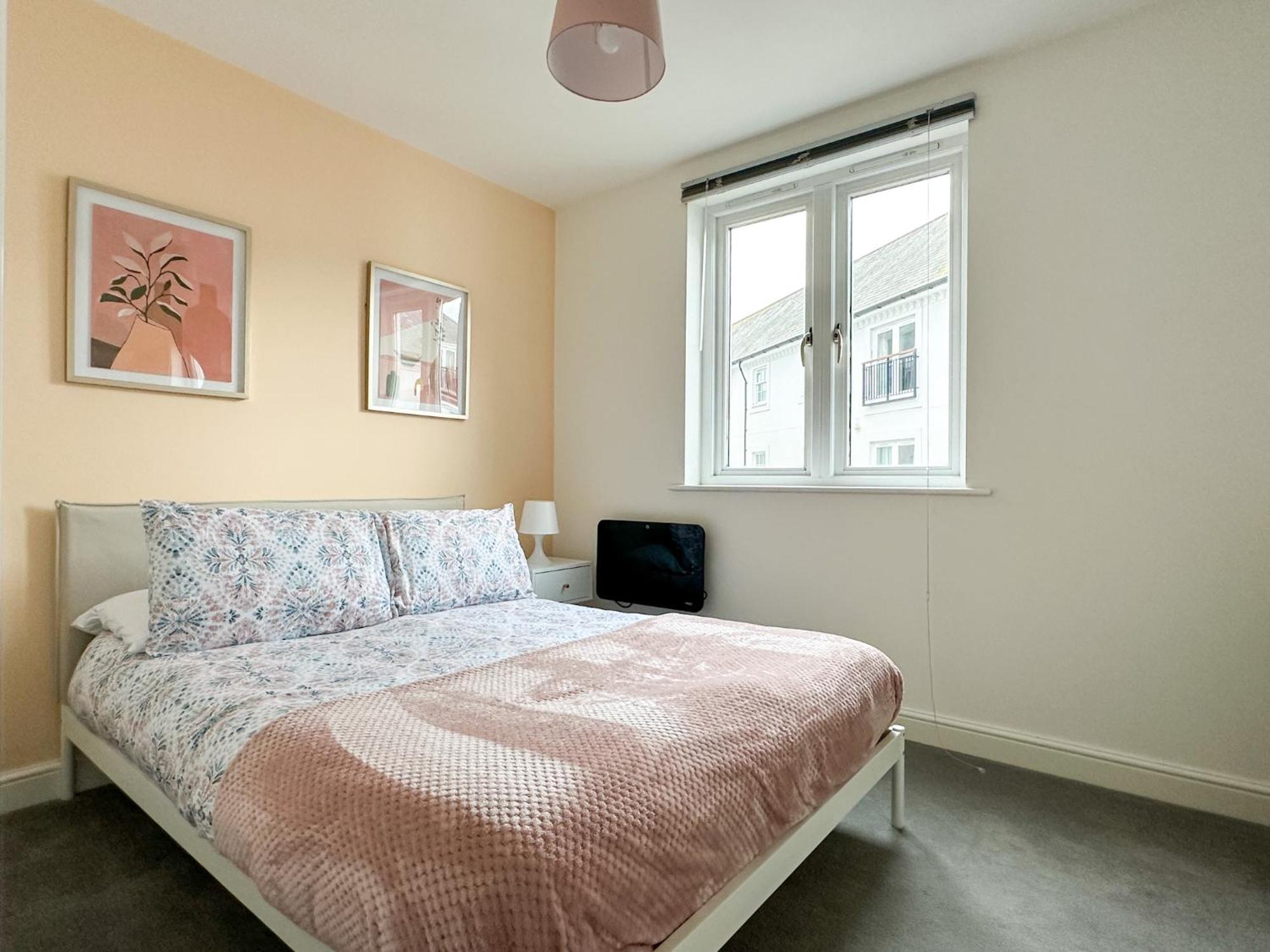 Luxury 2 Bedroom City Centre Apartment - Secure Parking - Amazing Location! Кентербері Екстер'єр фото